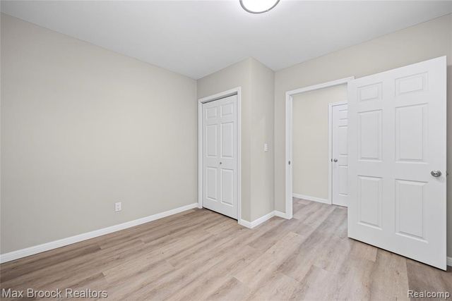 3187 Woodlawn Street, Commerce Twp, MI 48390