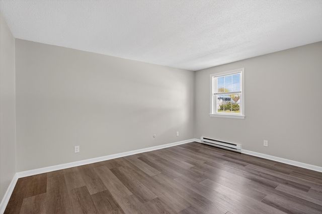 91 Pleasant St A6, Medfield, MA 02052