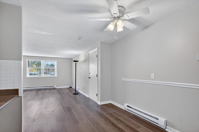 91 Pleasant St A6, Medfield, MA 02052