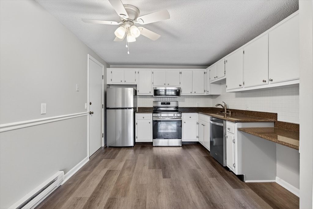 91 Pleasant St A6, Medfield, MA 02052