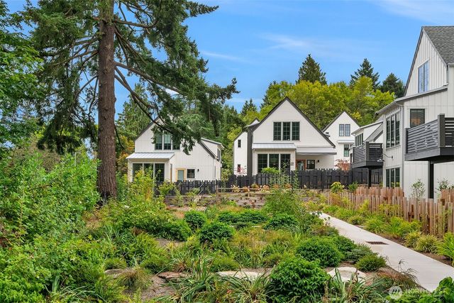 2218 NE 125th Street, Seattle, WA 98125