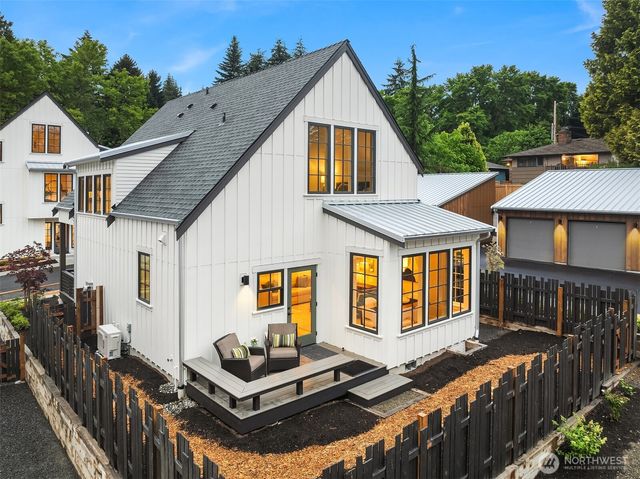 2218 NE 125th Street, Seattle, WA 98125