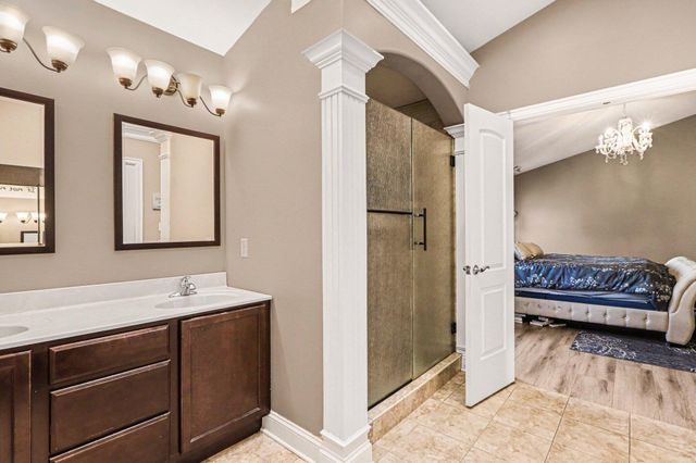 8940 Doubletree Drive N, Winfield, IN 46307