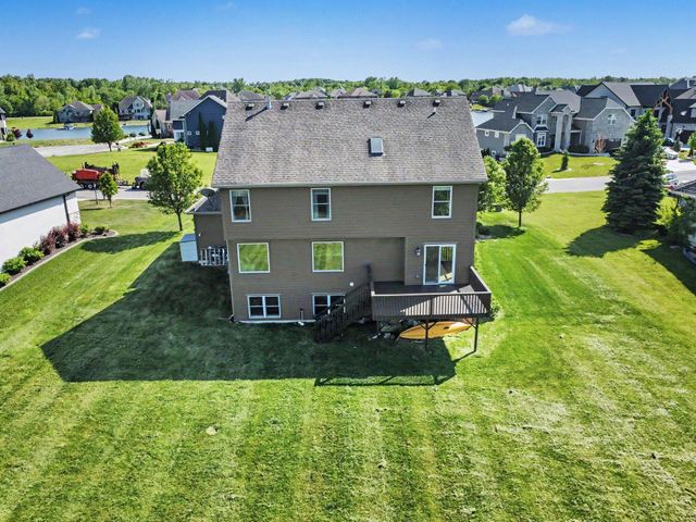 8940 Doubletree Drive N, Winfield, IN 46307