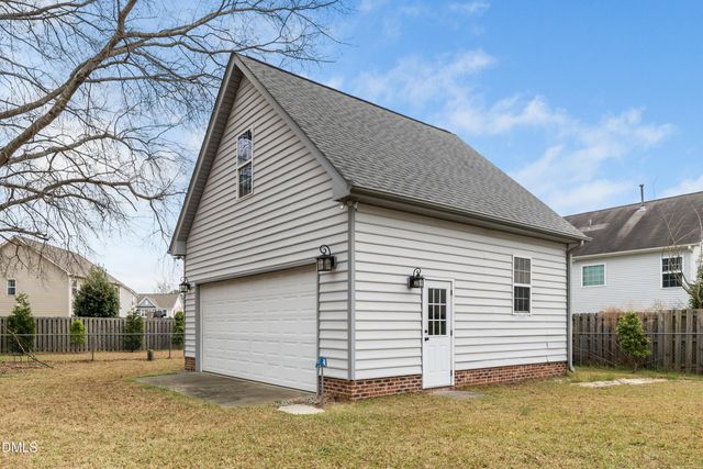 609 W Academy Street, Fuquay Varina, NC 27526
