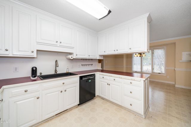 609 W Academy Street, Fuquay Varina, NC 27526