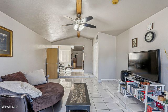 11328 BEACH FRONT Drive, El Paso, TX 79936