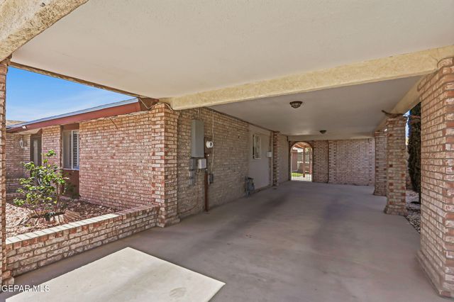 11328 BEACH FRONT Drive, El Paso, TX 79936