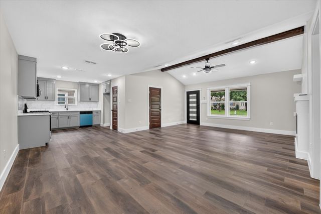 426 Goodyear Street, Irving, TX 75062