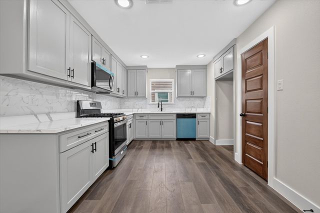 426 Goodyear Street, Irving, TX 75062