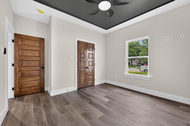 426 Goodyear Street, Irving, TX 75062
