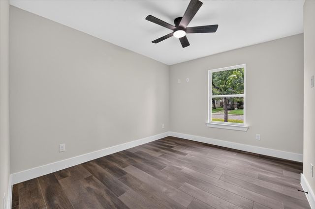 426 Goodyear Street, Irving, TX 75062