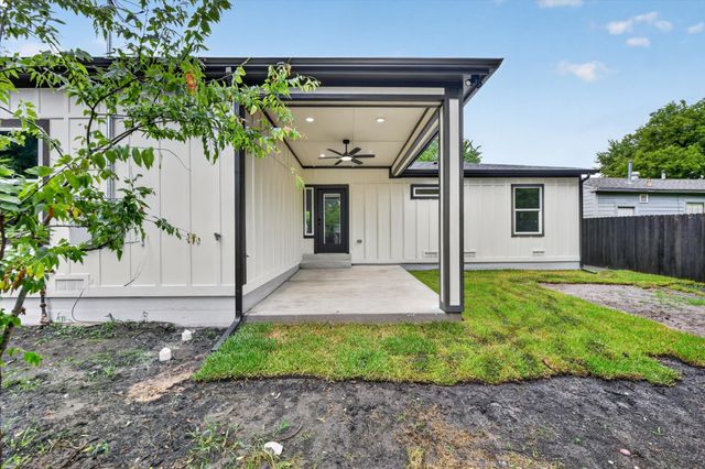 426 Goodyear Street, Irving, TX 75062