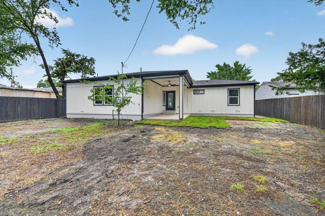 426 Goodyear Street, Irving, TX 75062