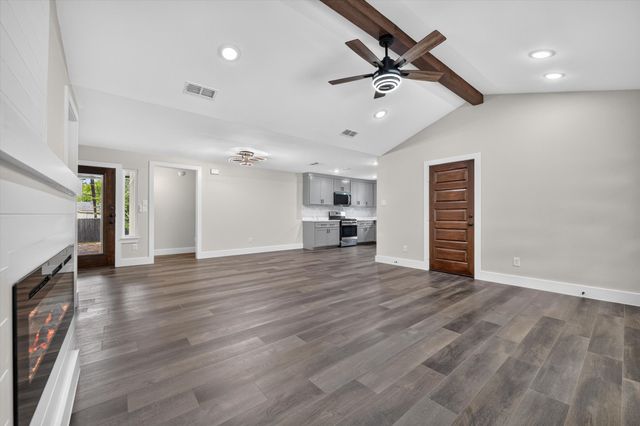 426 Goodyear Street, Irving, TX 75062