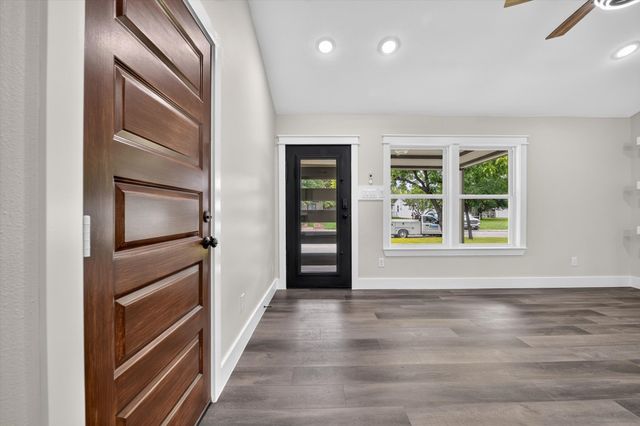 426 Goodyear Street, Irving, TX 75062