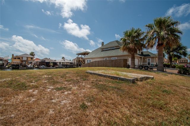 15342 Key Largo Ct, Corpus Christi, TX 78418