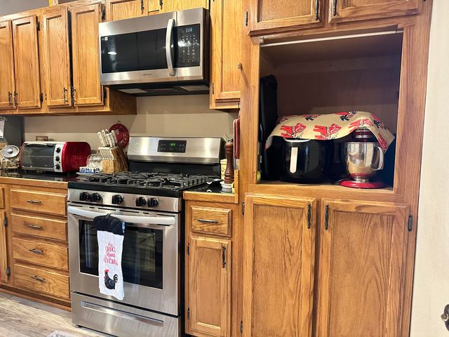 19722 Riverlane, Wheatland, MO 65779