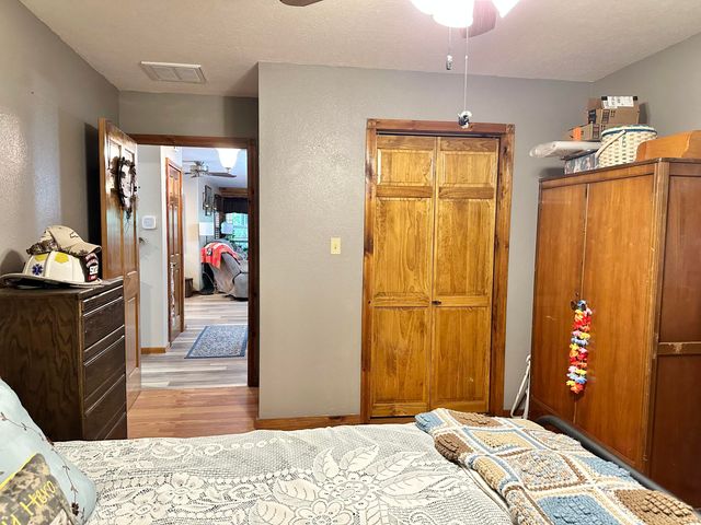 19722 Riverlane, Wheatland, MO 65779