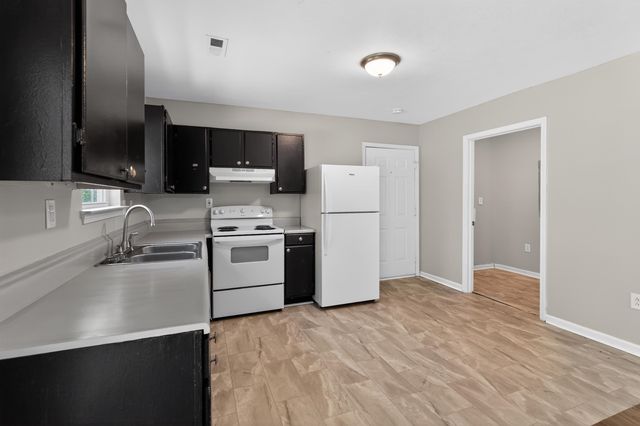 1852 Tamara Way, Spartanburg, SC 29301