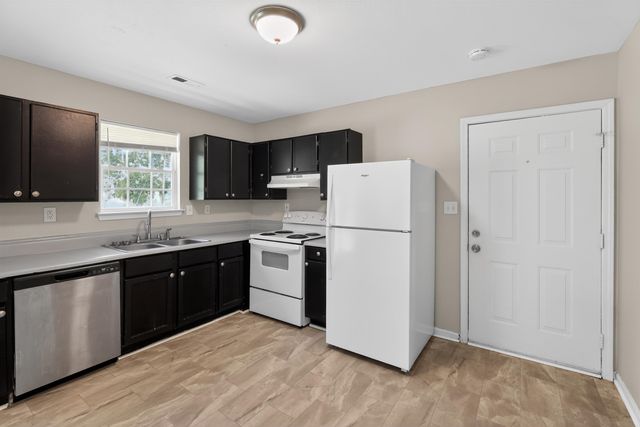 1852 Tamara Way, Spartanburg, SC 29301
