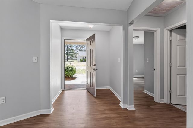 1852 Tamara Way, Spartanburg, SC 29301
