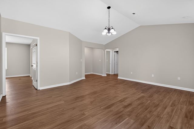 1852 Tamara Way, Spartanburg, SC 29301