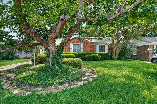 538 Hambrick Road, Dallas, TX 75218