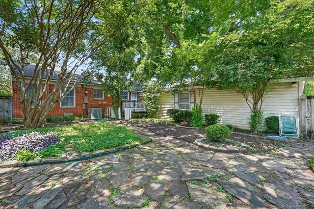 538 Hambrick Road, Dallas, TX 75218
