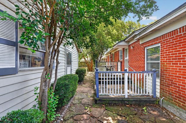 538 Hambrick Road, Dallas, TX 75218