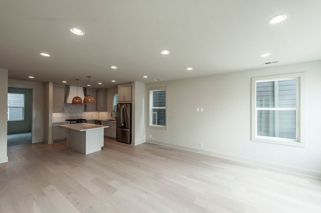 313 Edith Cir, Nashville, TN 37208