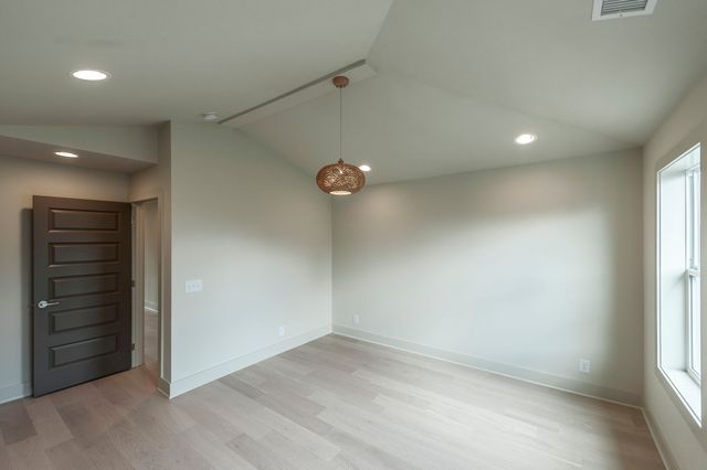 313 Edith Cir, Nashville, TN 37208