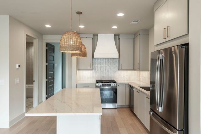 313 Edith Cir, Nashville, TN 37208