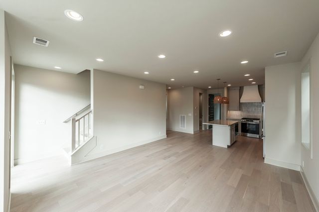 313 Edith Cir, Nashville, TN 37208