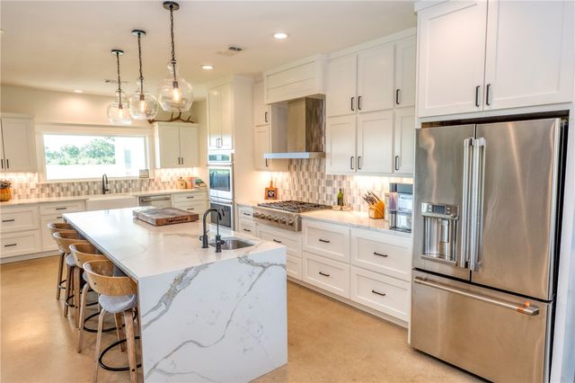 7105 Watermelon Road, Snook, TX 77879