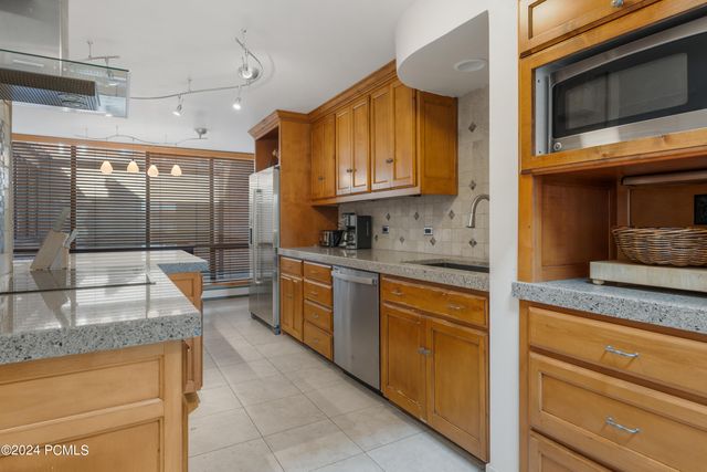 1710 Captain Molly Drive 318, Park City, UT 84060