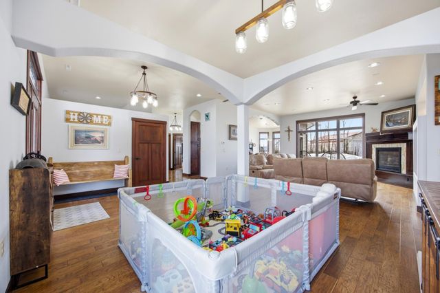 16496 42nd Street SE, Mapleton, ND 58059