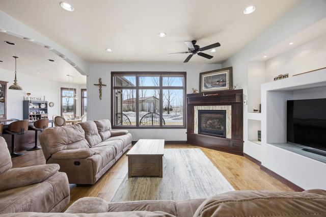 16496 42nd Street SE, Mapleton, ND 58059