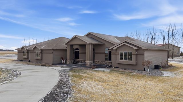 16496 42nd Street SE, Mapleton, ND 58059