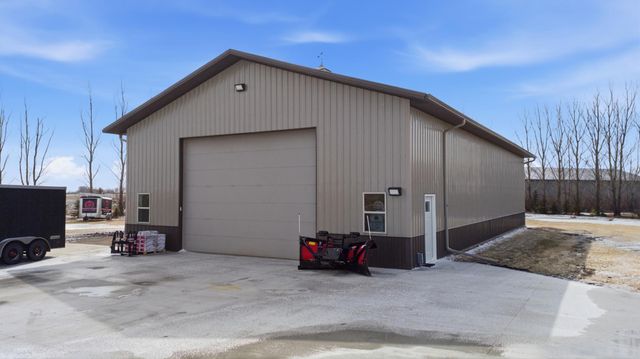 16496 42nd Street SE, Mapleton, ND 58059