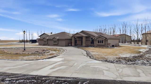 16496 42nd Street SE, Mapleton, ND 58059