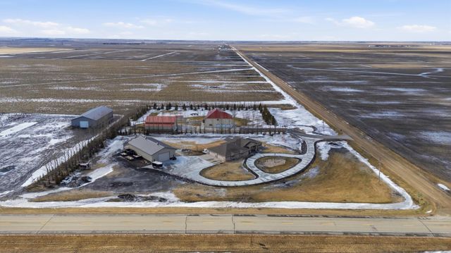 16496 42nd Street SE, Mapleton, ND 58059