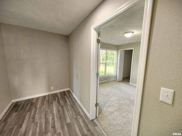 716 N Trade Wind Drive, Peoria, IL 61604
