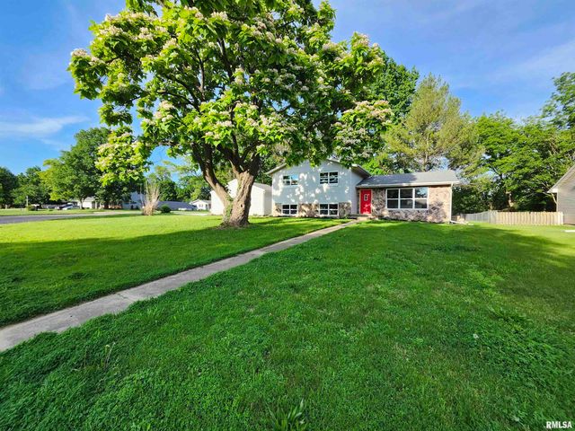 716 N Trade Wind Drive, Peoria, IL 61604