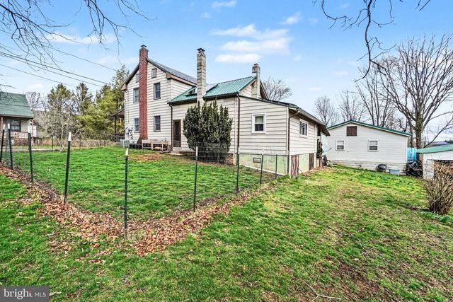 2934 VALLEY RD, Marysville, PA 17053