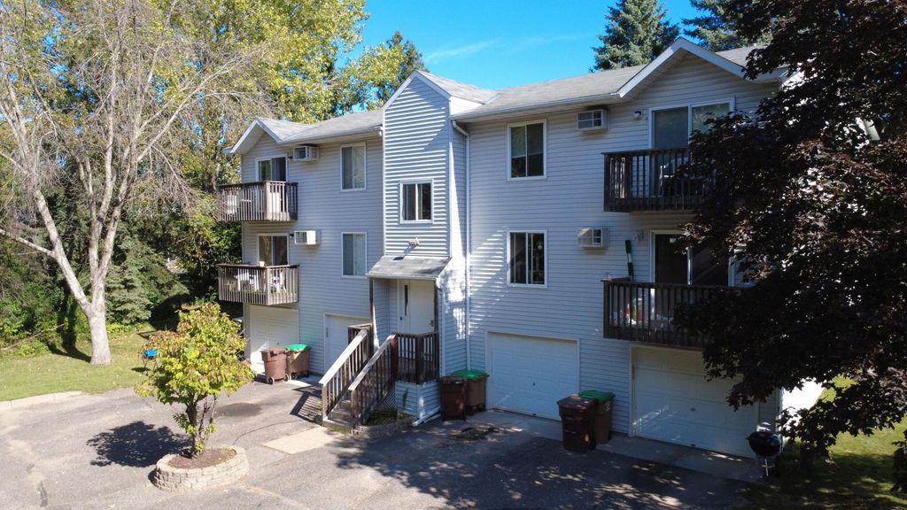 220 Hallam Avenue S, Mahtomedi, MN 55115 — photo 2