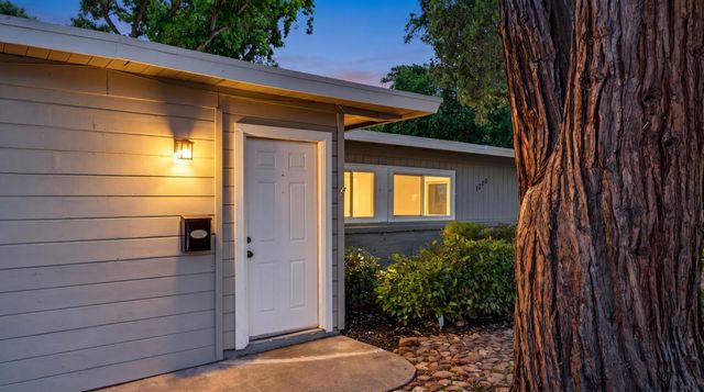 1220 Douglas Rd, Stockton, CA 95207