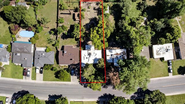 1220 Douglas Rd, Stockton, CA 95207