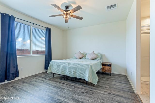 11296 S Weismann Drive, Vail, AZ 85641