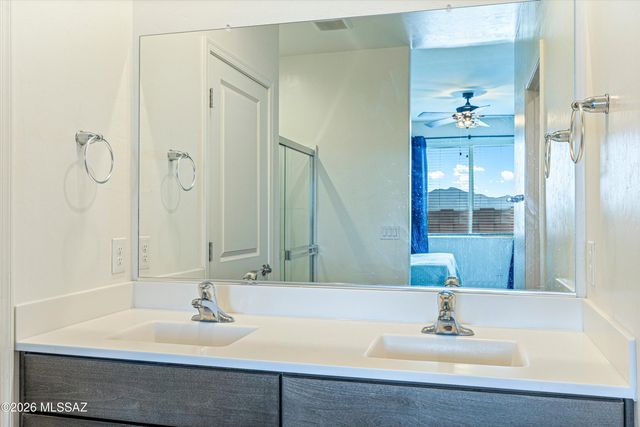 11296 S Weismann Drive, Vail, AZ 85641